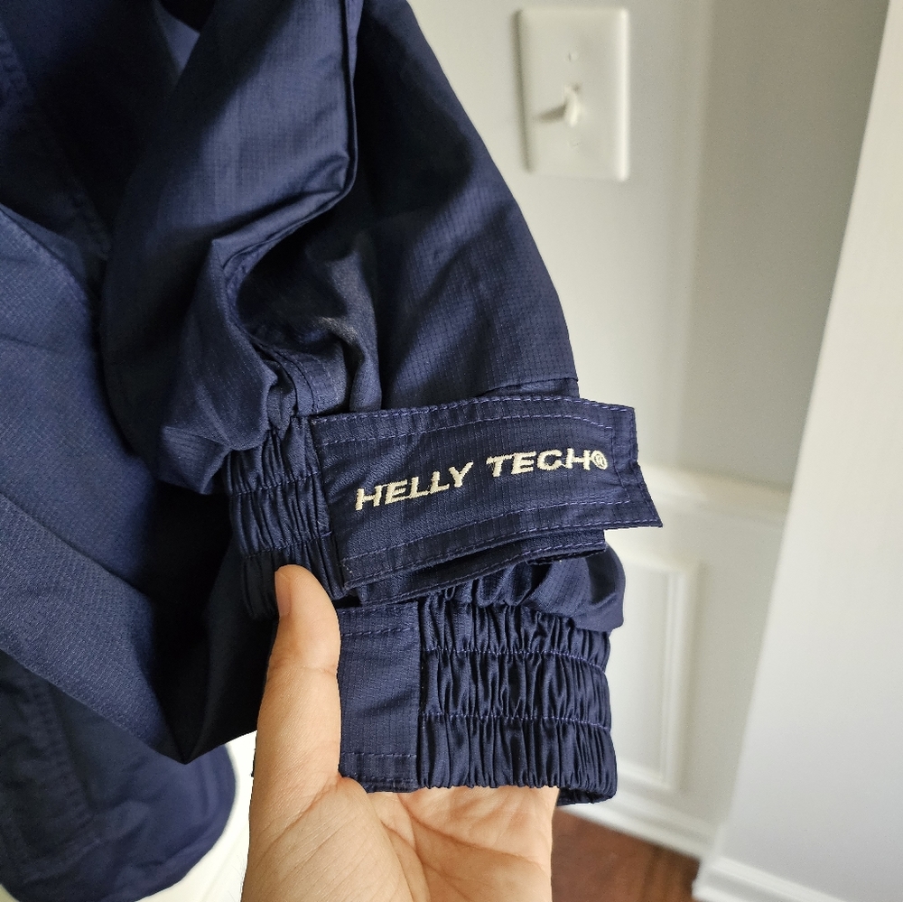 Helly Hansen Light Jacket - image 3